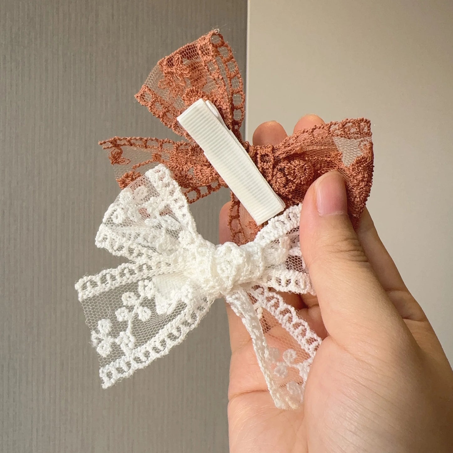 2Pcs/Set Cute Solid Lace Cutout Bowknot Hair Clips